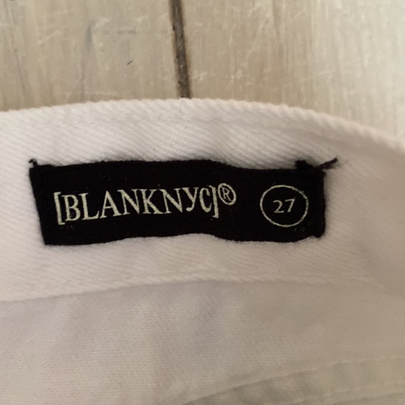 Blank NYC White High Waist Distressed Shorts Size 27 - Picture 4 of 5